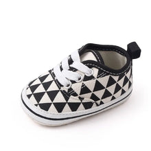 Load image into Gallery viewer, Op Art Shoes (Babies)