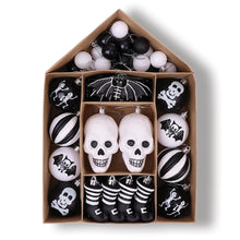 Load image into Gallery viewer, Black/White Halloween Ornament Set