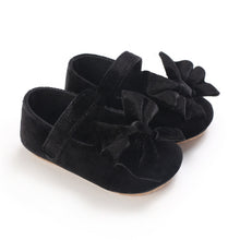 Load image into Gallery viewer, Black Velvet Bow Shoes (Babies)