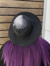 Load image into Gallery viewer, Creeping Web Hat (Adults)