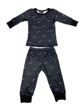 Load image into Gallery viewer, Silk Weaver 2 Piece Pajamas (Toddlers/Kids)