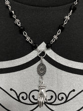 Load image into Gallery viewer, Victorian Grasp Necklace